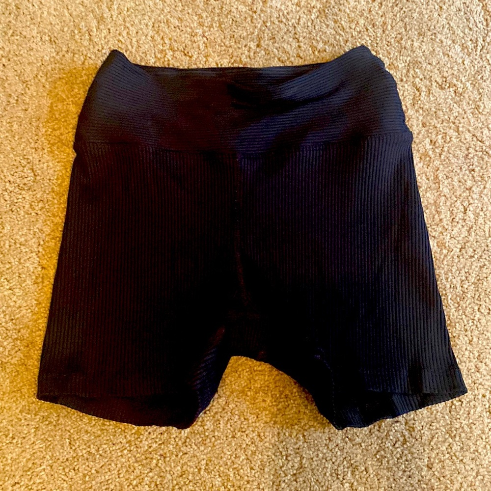 Black Year of Ours women biker shorts. Size small. 4inch inseam.